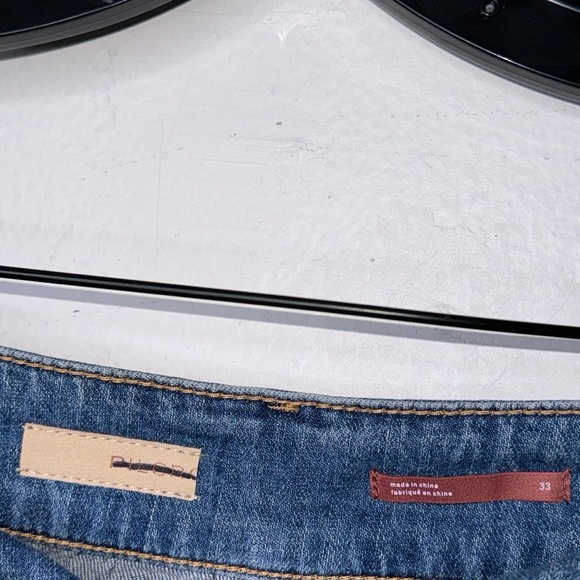 NWT Pilcro x Anthropologie The Wanderer Denim Jean Shorts Size 33 - Picture 10 of 12